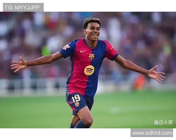 从青涩少年到足坛巨星 足球球星小时候的成长轨迹与梦想启航